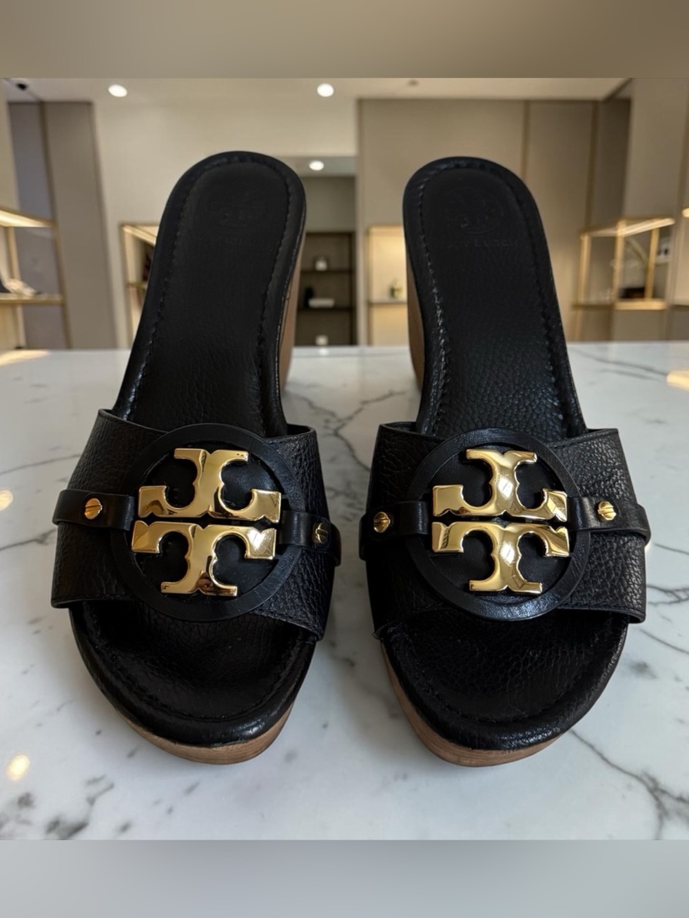 Tory Burch Black Leather Wedge Slide Sandals with Gold Accent! Size 10 - Picture 3 of 12